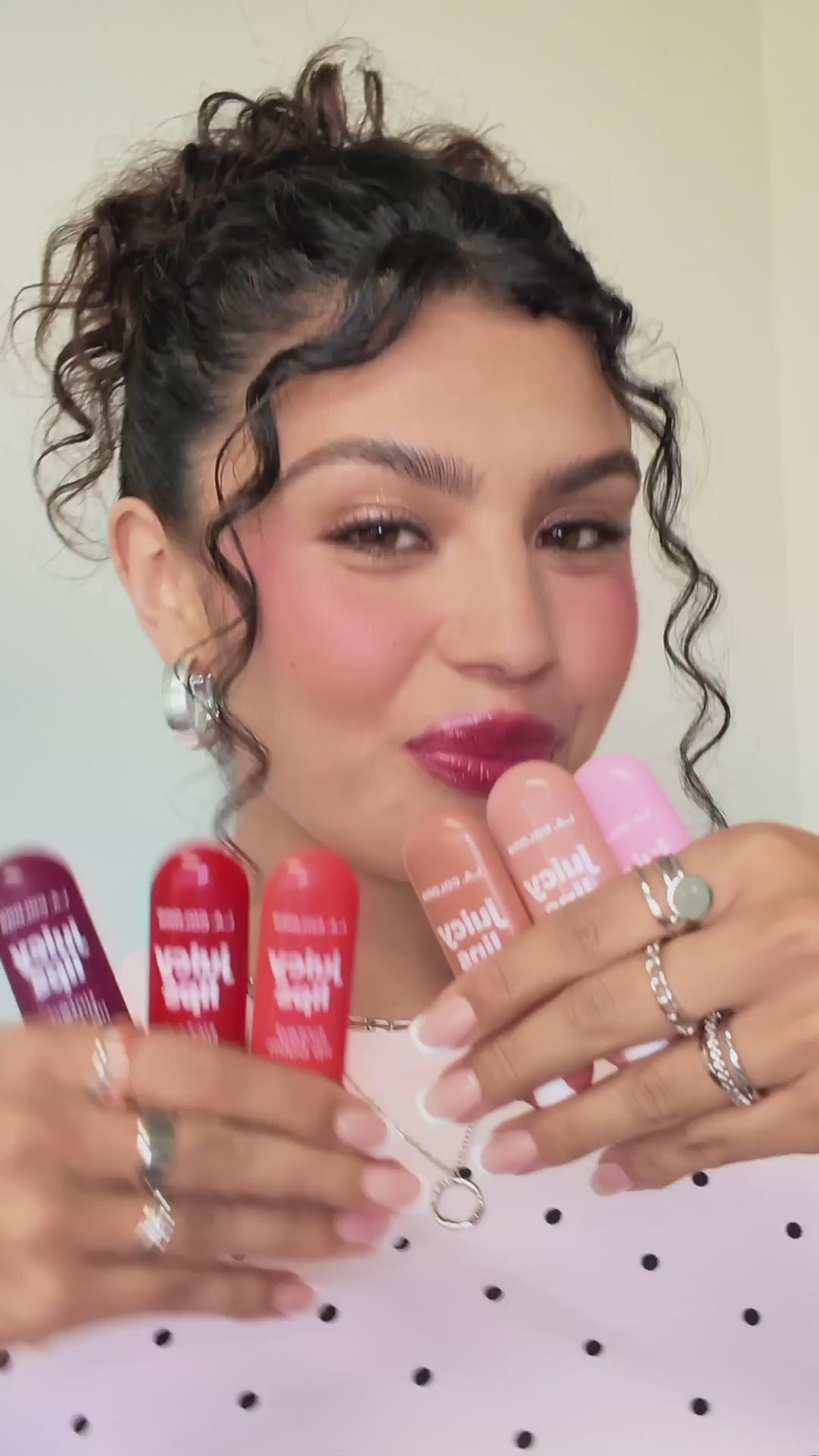 Load video: Juicy Lips Tinted Lip Balm — UGC
